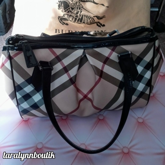 Burberry Handbags - 👜Burberry Bag👜